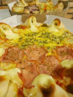 Pizza In Caza food
