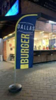 Dallas American Burger outside