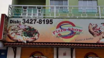 Pizzaria Pizza Show outside