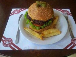 Atelie Steaks Burgers food