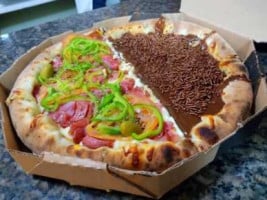 Na Lenha Pizzaria food