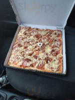 Dinos Pizzaria Express food