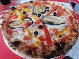 Pizza D'talia food