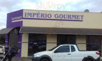 Imperio Gourmet outside