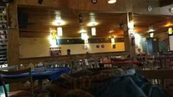 Lobos Bar E Restaurante inside