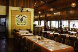 Restaurante E Bar Delicias Grill inside