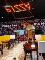 Pizzaria Pancho inside