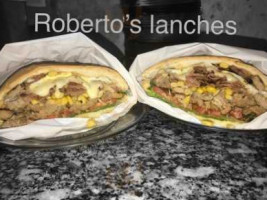 Roberto`s Lanches food