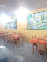 Pizzaria Mj inside