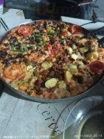 Kaka Pizzaria food
