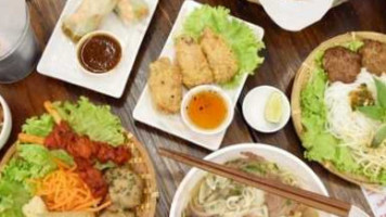Little Saigon Culinária Vietnamita food