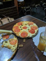 Pizzaria Romana food