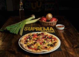 Pizzaria Suprema food