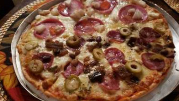 Tulha Pizzaria food