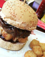 Dom Burger Francisco Beltrao food