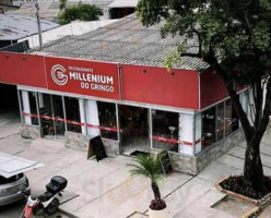 Millenium Lanches outside