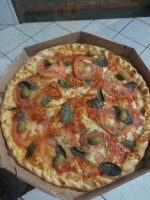 Plinio's Pizzaria food