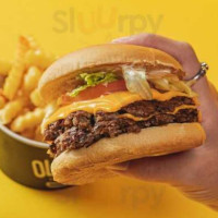Olli's Burger food