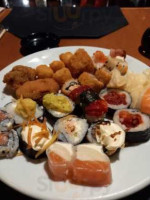Yoshin Sushi Tubarão food