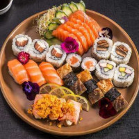 Heikoi Sushi food