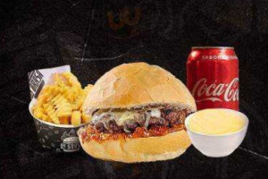 La Brasa Burger Lavras food