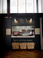 Vesta Pizza inside