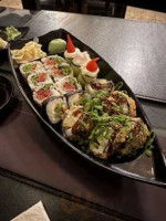 Banzai Sushi inside