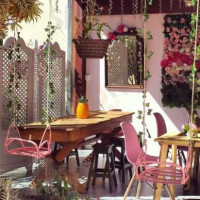 Jardim Secreto Cafe inside