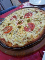 Pizzaria E Esfiharia Luna food