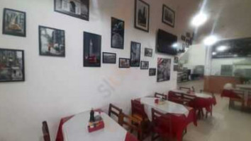 Pizzaria Siciliana inside