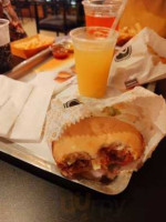 Jeronimo Burger food