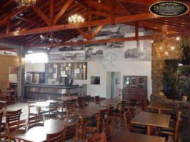 Don Alvaro Restaurante E Lounge Bar inside