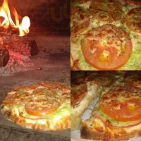 Dega's Pizzaria E food