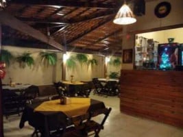 Amadeu's Bar E Restaurante inside