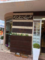Mocaccino Café outside