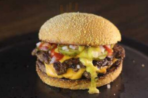 Maredu Burger Steakhouse food