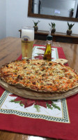 Neco’s Pizzas Palotina food
