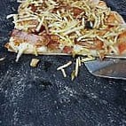 La Cazza Pizzas e Lanches food