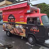 Food Truck Rca outside