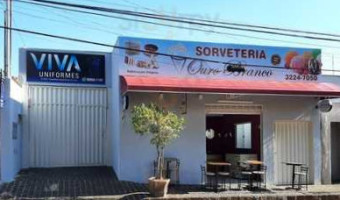 Sorveteria Ouro inside