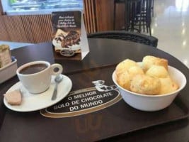 O Melhor Bolo De Chocolate Do Mundo food