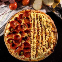 Pizzaria 9000 food