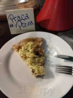Pizza D'ouro food