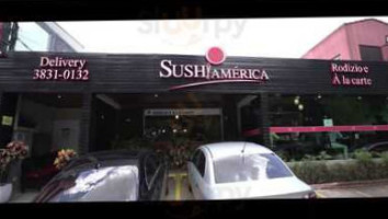 Sushi América inside