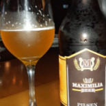 Maximilia Nourriture
