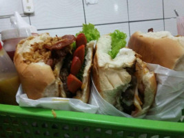 Kib's Lanches food