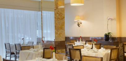 Windsor Restaurante - Windsor Palace Hotel food