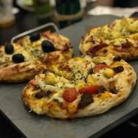 Farina Pizzaria E Sorveteria food