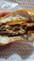 Hermelinda Rock Burger food
