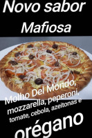 Pizza Del Mondo food